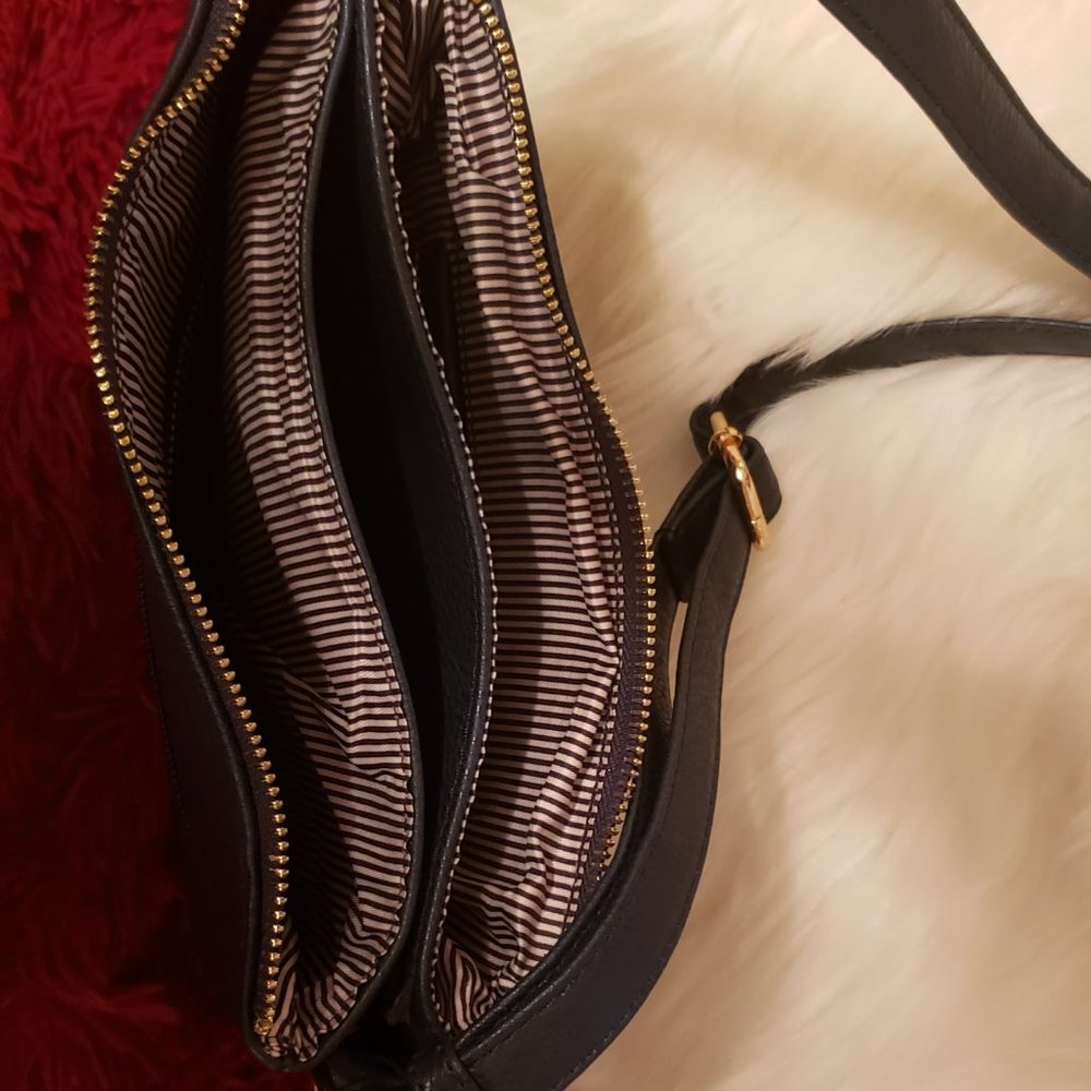 Navy Blue NWT Sugu Vegan cross body purse - Picture 4 of 4